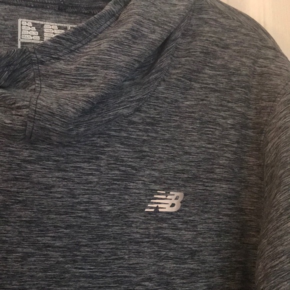 New Balance pullover - Picture 2 of 2